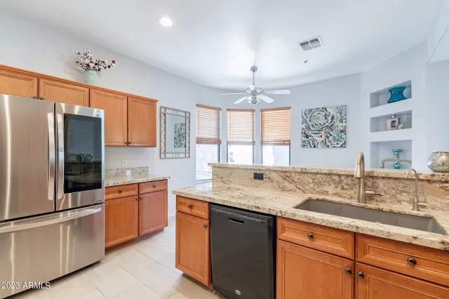 MLS: 6633785 Condo For Sale