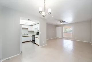 Photo #6: 6633899 Listing 