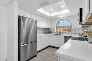 Photo #5: 6633970 Listing