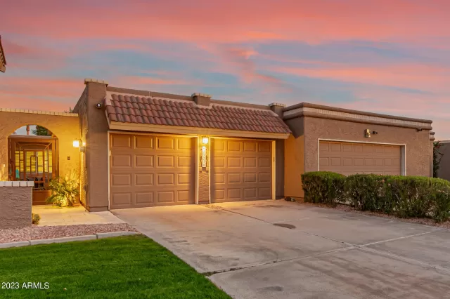 MLS: 6634098 Condo For Sale