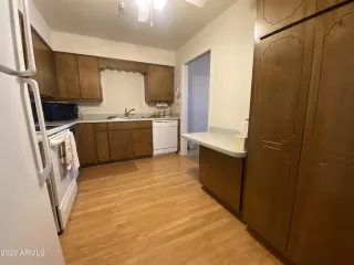 Photo #5: 6634174 Listing