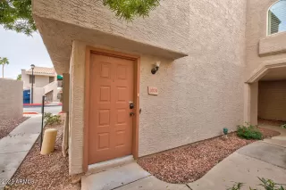 Photo #3: 6634188 Listing