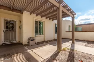 Photo #6: 6634570 Listing