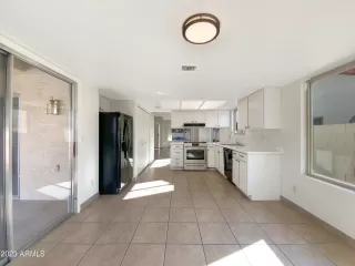 Photo #5: 6635263 Listing 