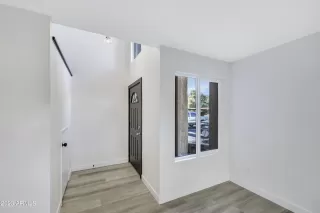 Photo #3: 6635271 Listing