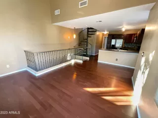 Photo #2: 6635274 Listing