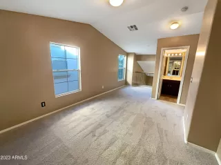 Photo #4: 6635274 Listing