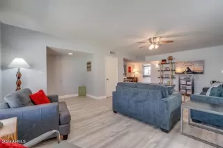 Photo #4: 6635279 Listing