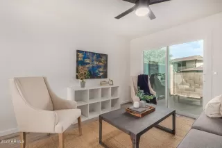 Photo #3: 6635535 Listing