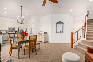 Photo #5: 6635971 Listing