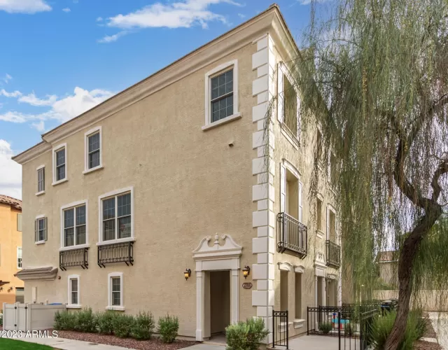 MLS: 6636003 Condo For Sale