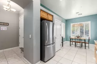 Photo #4: 6636247 Listing