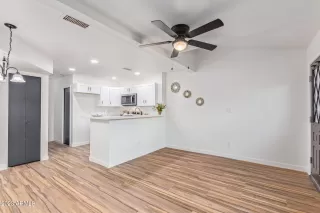 Photo #2: 6636495 Listing 