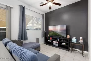 Photo #3: 6636551 Listing