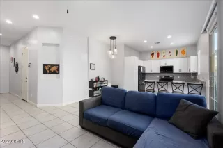 Photo #5: 6636551 Listing