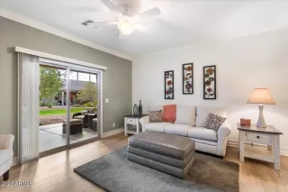 Photo #3: 6636771 Listing 