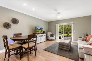 Photo #6: 6636771 Listing 