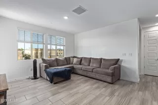 Photo #6: 6636805 Listing 