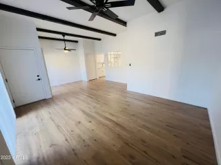 Photo #3: 6636854 Listing 