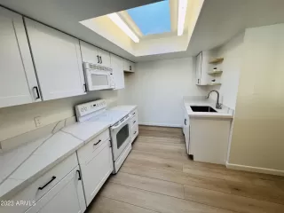 Photo #6: 6636854 Listing 