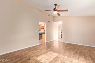 Photo #6: 6637346 Listing 