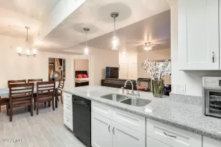 Photo #2: 6637411 Listing 