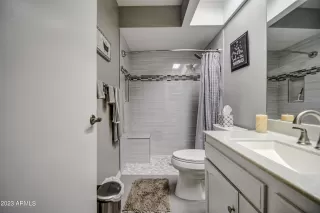 Photo #6: 6637629 Listing 