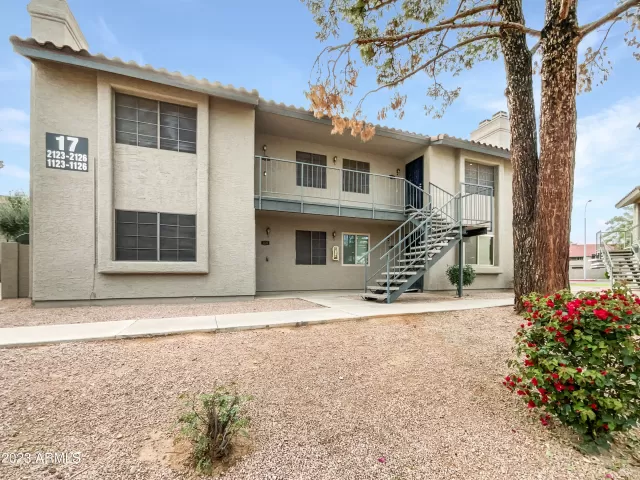 MLS: 6637648 Condo For Sale