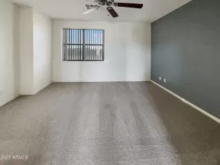 Photo #5: 6637664 Listing