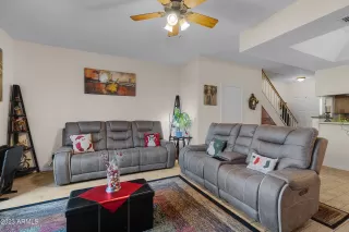 Photo #6: 6637723 Listing 