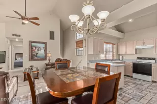 Photo #3: 6637846 Listing 