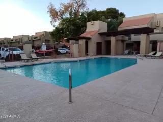 Photo #3: 6637860 Listing