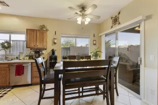 Photo #5: 6637975 Listing