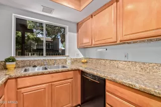Photo #1: 6638018 Listing 