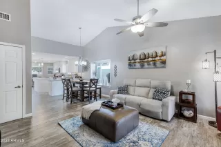 Photo #1: 6638036 Listing