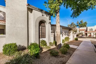 Photo #1: 6638112 Listing