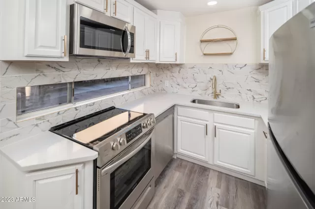 MLS: 6638148 Condo For Sale