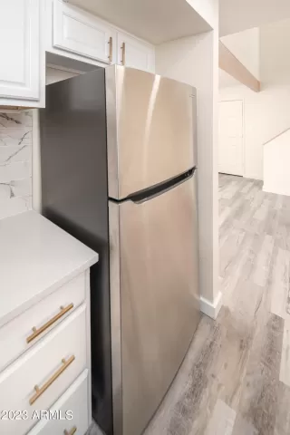 Photo #6: 6638148 Listing