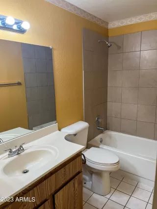 Photo #5: 6638658 Listing 