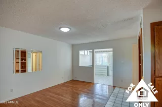 Photo #6: 6638662 Listing 
