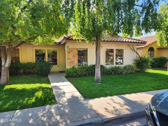 MLS: 6638692 Condo For Sale