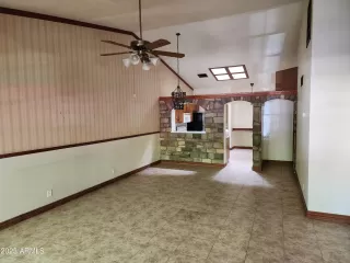 Photo #3: 6638692 Listing 