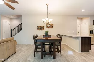 Photo #6: 6638775 Listing