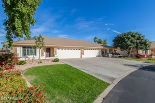 Photo #2: 6638953 Listing