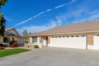 Photo #5: 6638953 Listing