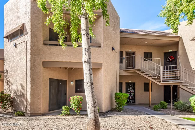 MLS: 6638962 Condo For Sale