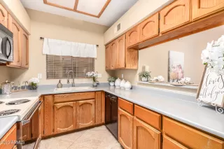 Photo #4: 6638962 Listing 