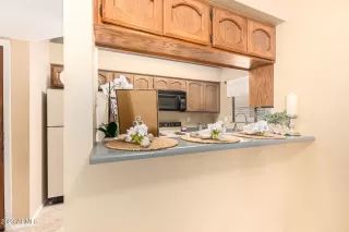 Photo #6: 6638962 Listing 