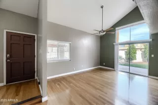 Photo #3: 6639046 Listing 