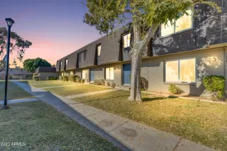 Photo #1: 6639058 Listing